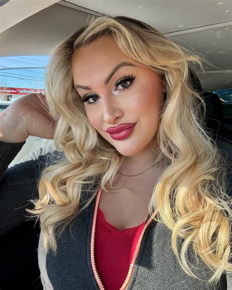 lexibunni|Allex Smith (@lexibunni2) • Instagram photos and videos.